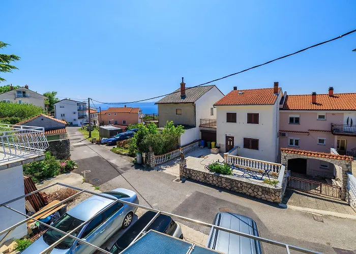 Idyllisches Studio-apartment Mit Meerblick, Privatparkplatz, Klima, Wifi Crikvenica