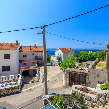 Apartman Idyllisches Studio-apartment Mit Meerblick, Privatparkplatz, Klima, Wifi Crikvenica