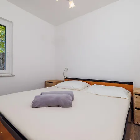 Idyllisches Studio-apartment Mit Meerblick, Privatparkplatz, Klima, Wifi Lejlighed *